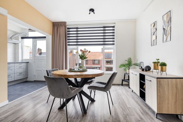 Aveling 83B, HOOGVLIET ROTTERDAM