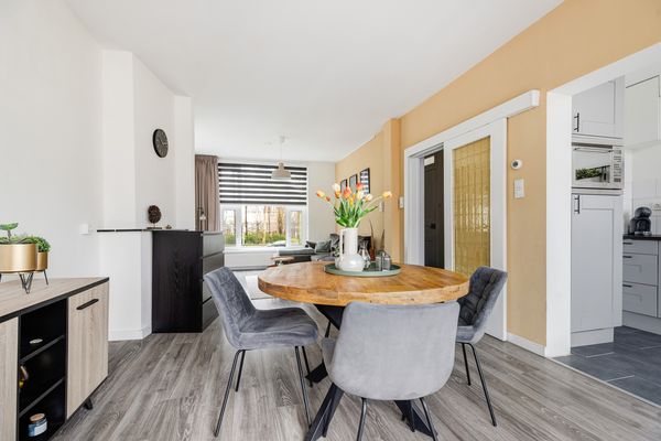 Aveling 83B, HOOGVLIET ROTTERDAM