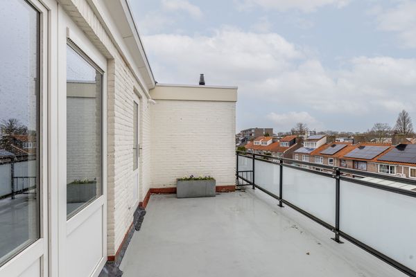 Aveling 83B, HOOGVLIET ROTTERDAM