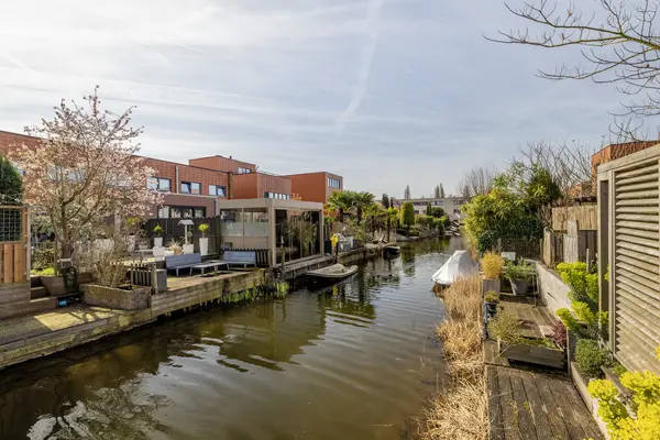 Schiermonnikoog 8, BARENDRECHT
