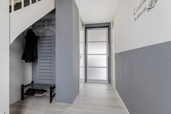 Eikenwede 111, BARENDRECHT