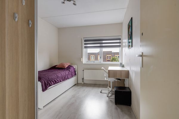 Eikenwede 111, BARENDRECHT