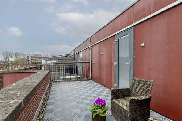 Eikenwede 111, BARENDRECHT