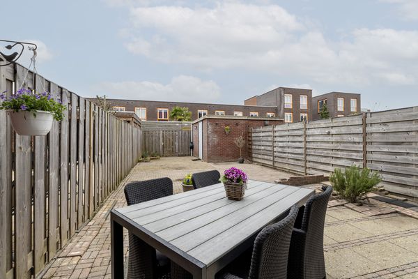 Eikenwede 111, BARENDRECHT