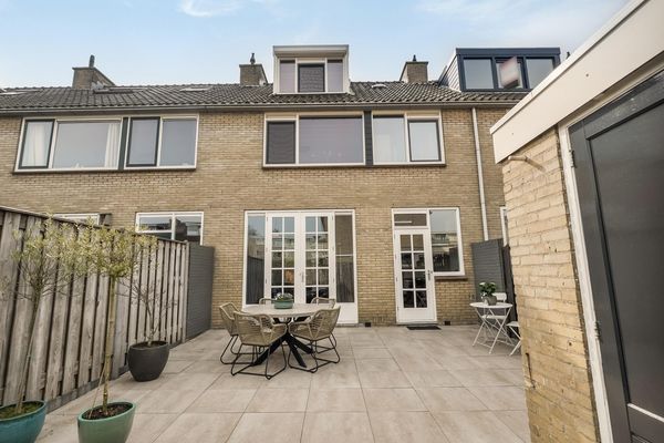 Akkerwinde 8, BARENDRECHT