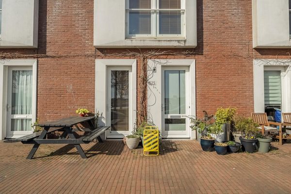 Maashaven N.z. 525, ROTTERDAM