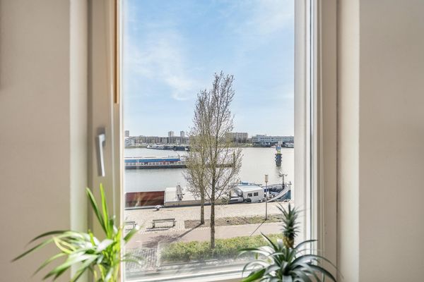 Maashaven N.z. 525, ROTTERDAM