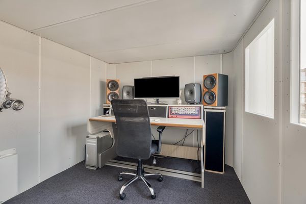 Maashaven N.z. 525, ROTTERDAM