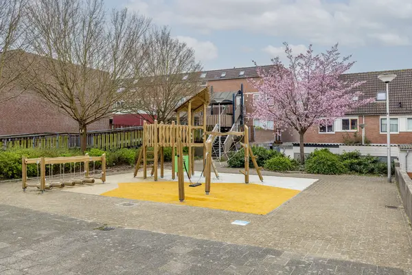 Griet Manshande erf 55, CAPELLE AAN DEN IJSSEL