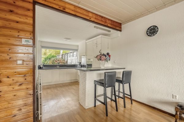 Slotvalkensteinsedijk 17, POORTUGAAL