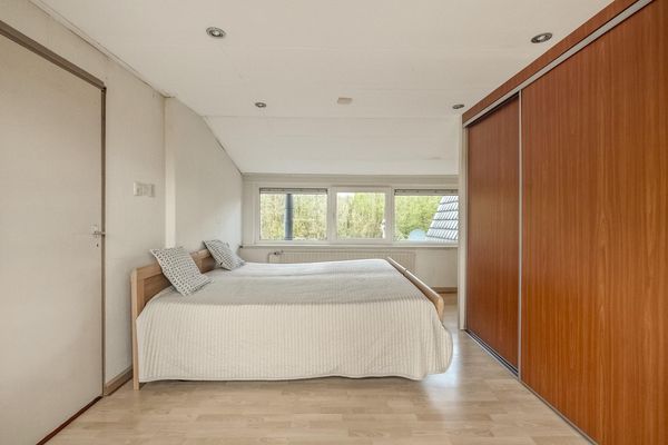 Slotvalkensteinsedijk 17, POORTUGAAL