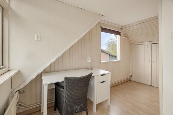 Slotvalkensteinsedijk 17, POORTUGAAL