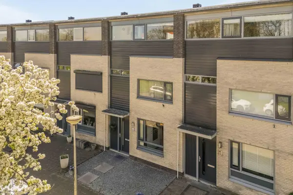 Sluisleede 43, BARENDRECHT