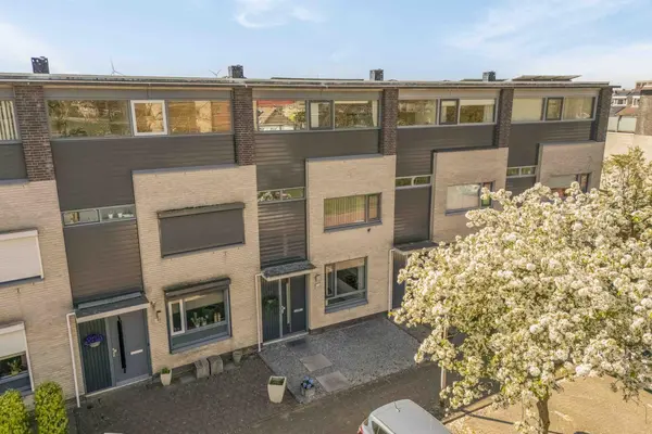Sluisleede 43, BARENDRECHT
