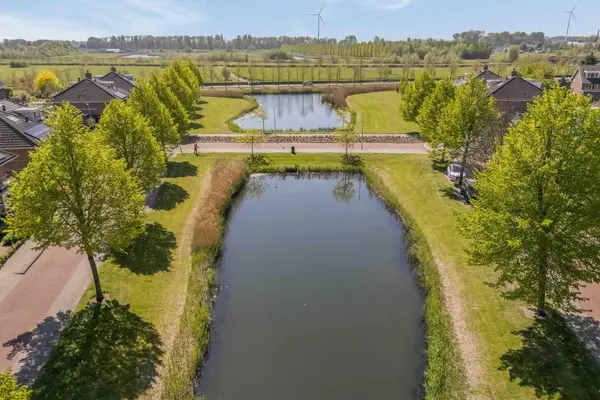 Sluisleede 43, BARENDRECHT