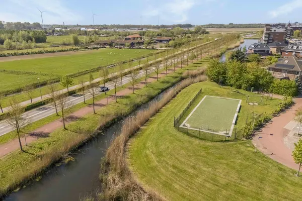 Sluisleede 43, BARENDRECHT