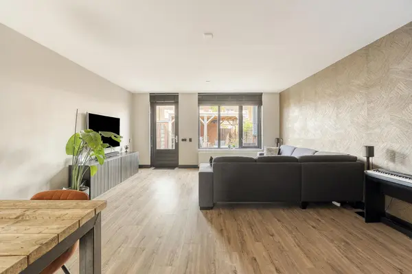 De Smidse 44, RHOON