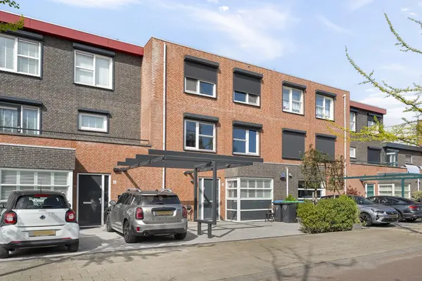 Vossermeer 8, BARENDRECHT