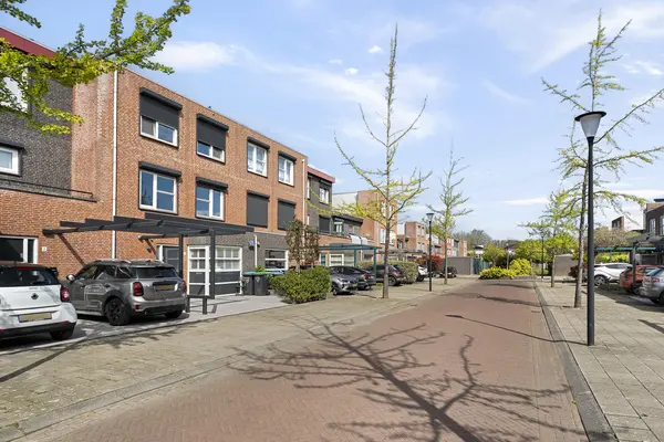 Vossermeer 8, BARENDRECHT