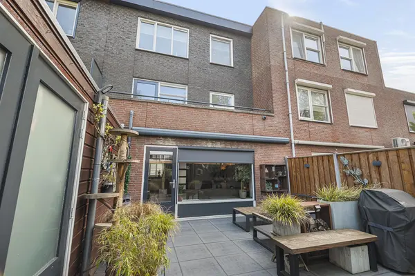 Vossermeer 8, BARENDRECHT