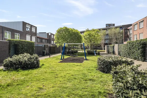 Vossermeer 8, BARENDRECHT