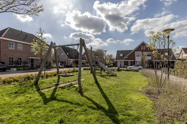 Grenenhout 32, BARENDRECHT