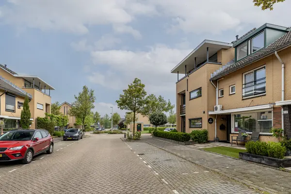 Van Eesterenveld 20, BARENDRECHT