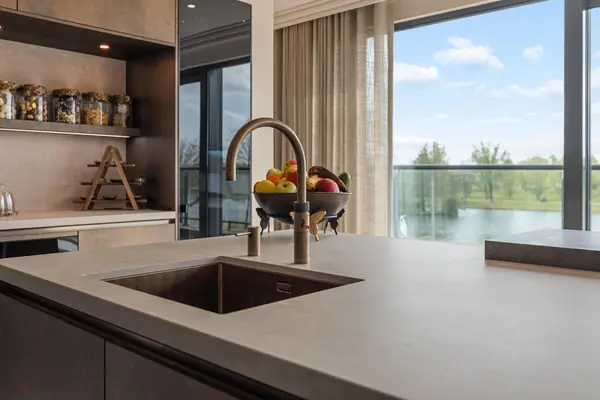 Weerkant 150, BARENDRECHT