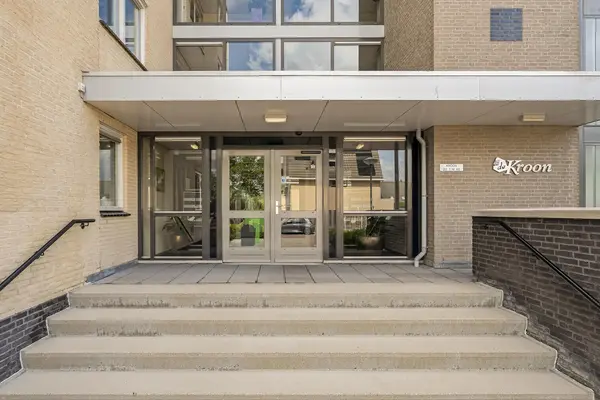 Kroon 20, RHOON