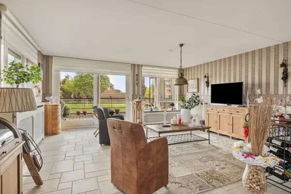 Kroon 20, RHOON