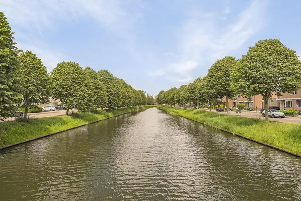 Kroon 20, RHOON