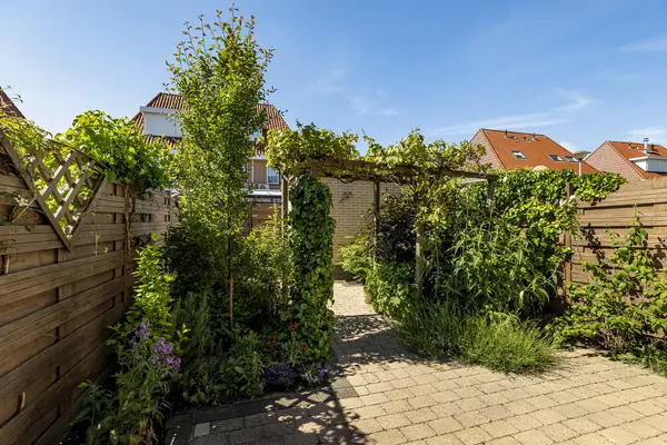 Riedertuin 51, BARENDRECHT