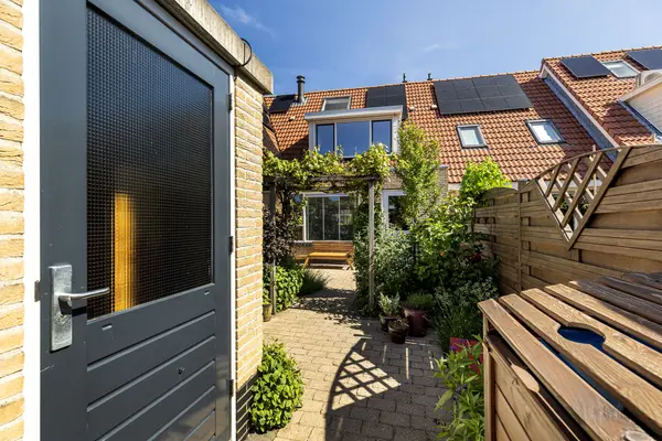 Riedertuin 51, BARENDRECHT