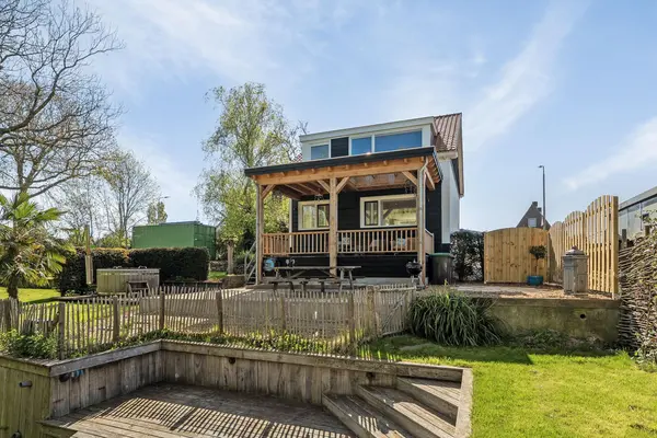 Voordijk 390, BARENDRECHT