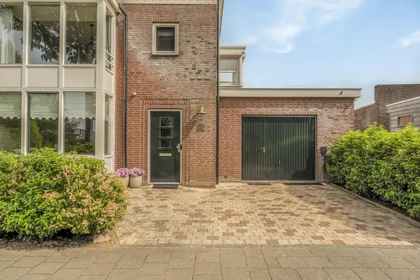 Meerwedesingel 70, BARENDRECHT