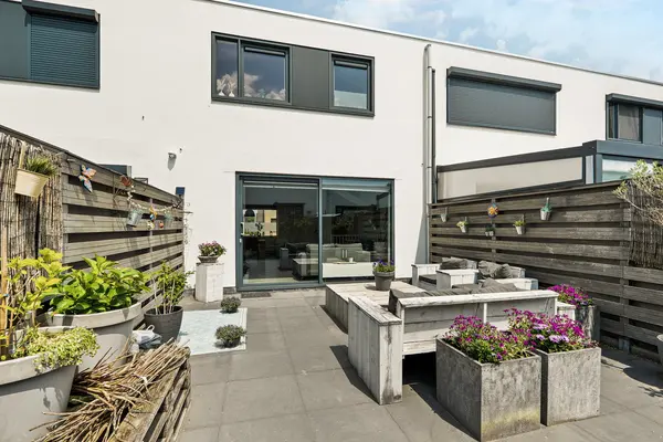 Zwijnenburg 9, BARENDRECHT