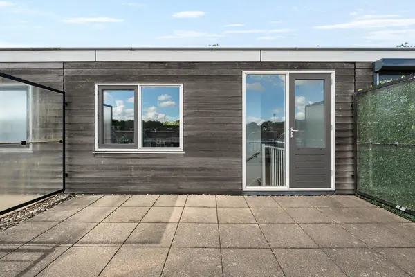 Nieuwe Wetering 127, HOOGVLIET ROTTERDAM
