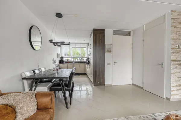 Regenboog 28, RHOON