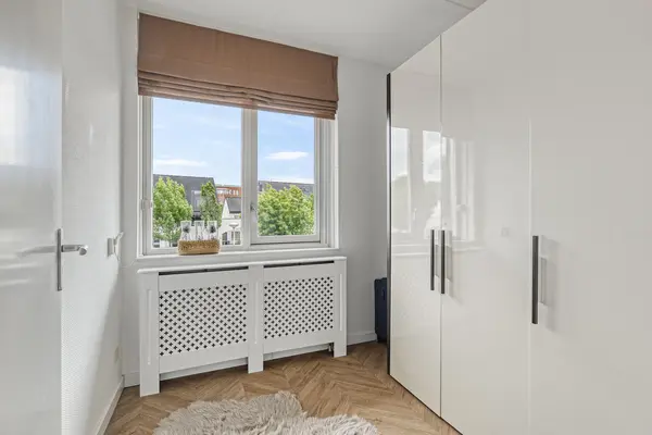 Regenboog 28, RHOON