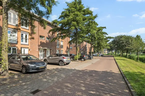 Lijsterbeswede 95, BARENDRECHT