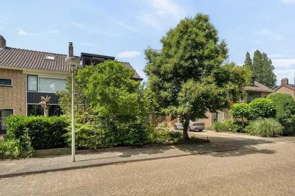 Maasstraat 10, BARENDRECHT