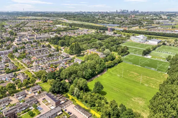 Maasstraat 10, BARENDRECHT