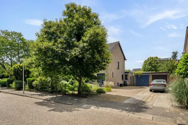 Maasstraat 10, BARENDRECHT