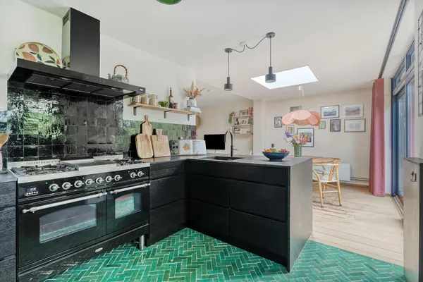 Maasstraat 10, BARENDRECHT