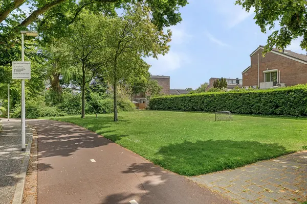 Maasstraat 10, BARENDRECHT