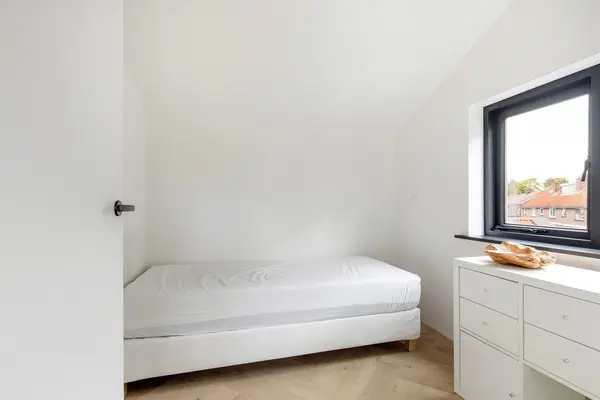 Nijverheidsstraat 7, HEERJANSDAM