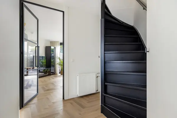Bizetstraat 75, BARENDRECHT