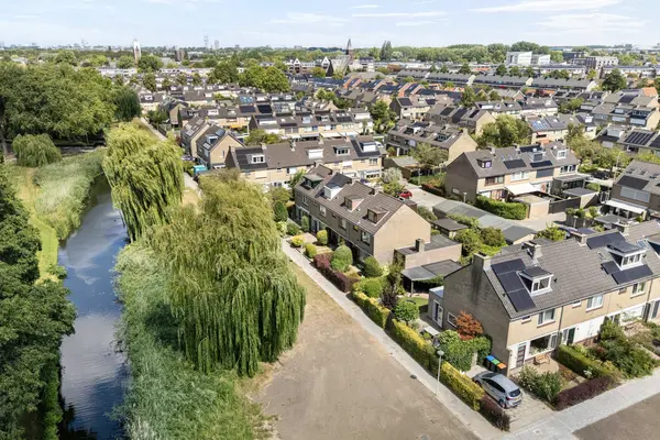 Korenbloem 29, BARENDRECHT