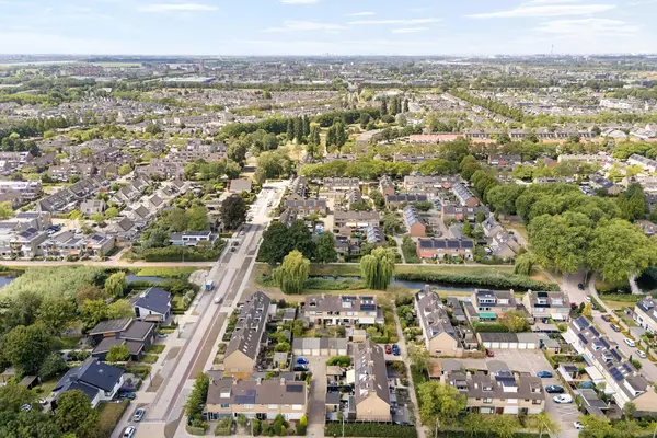 Korenbloem 29, BARENDRECHT