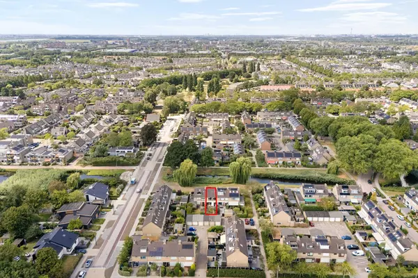 Korenbloem 29, BARENDRECHT